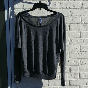 Scoop neck top